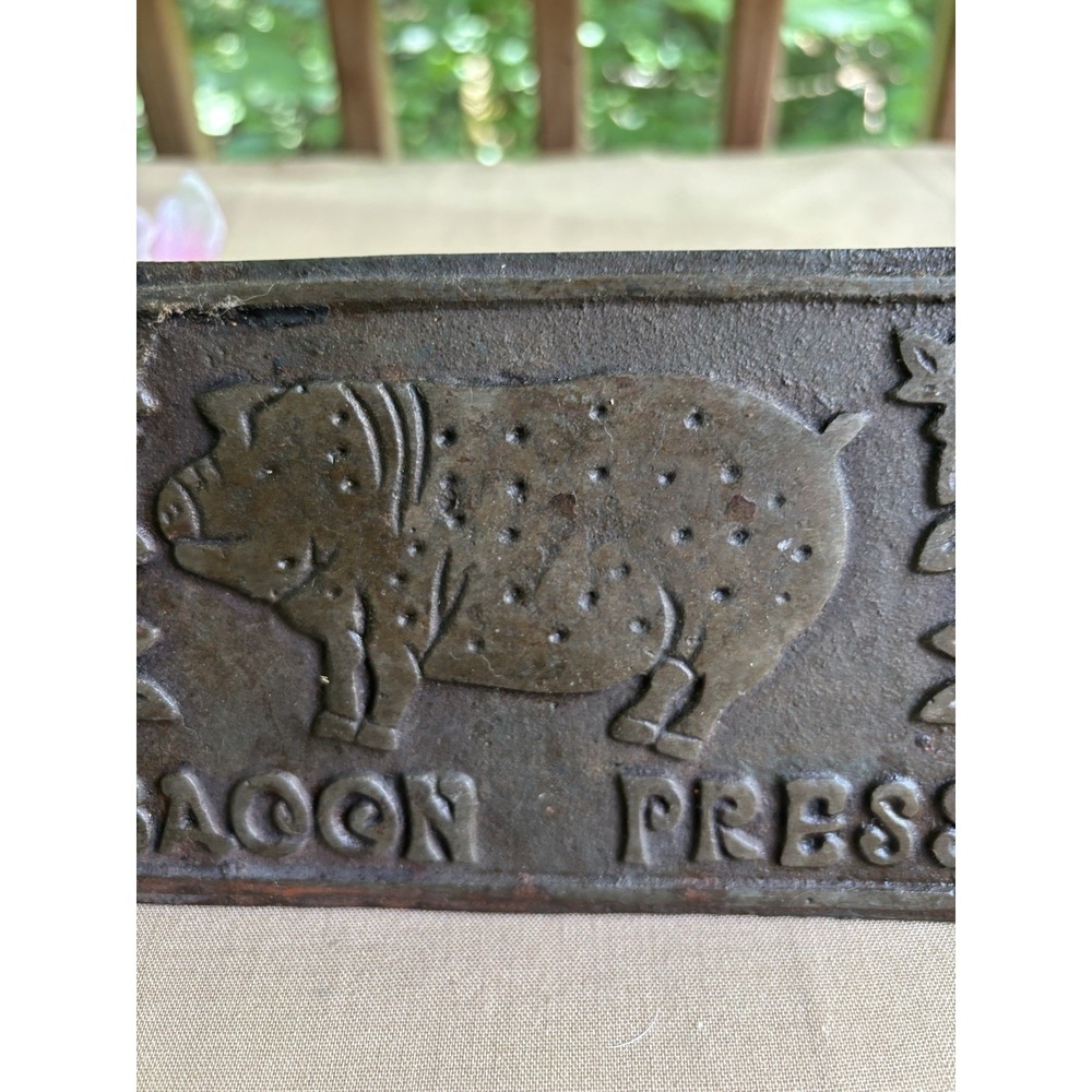 Cast Iron Bacon Press with Wood Handle & Pig Hog Design 7" X 4" Farmhouse - Picture 6 of 11